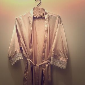 Robe in Beautiful Cream